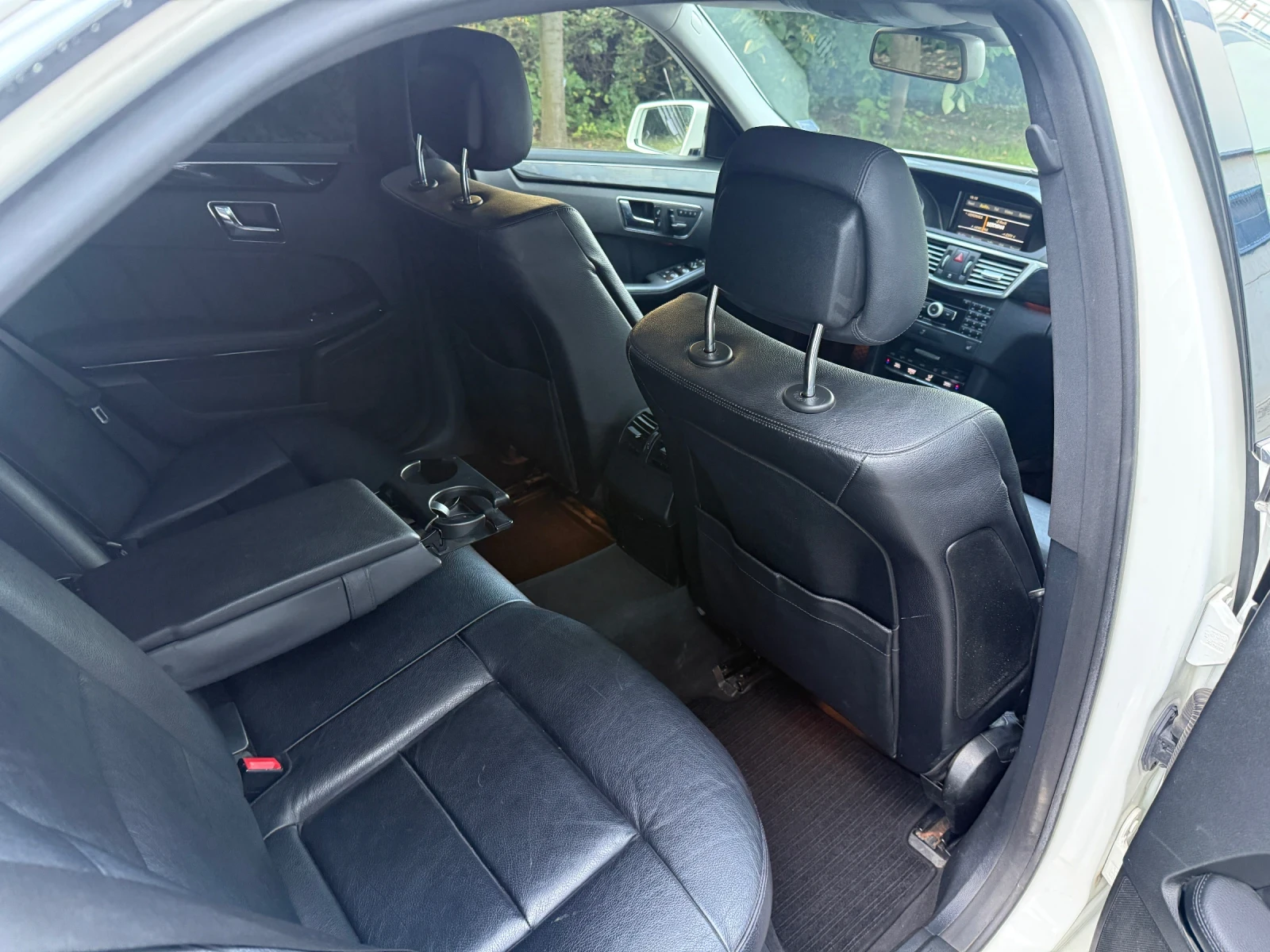 Mercedes-Benz E 350 CDI Avantgrade , снимка 9 - Автомобили и джипове - 55038844