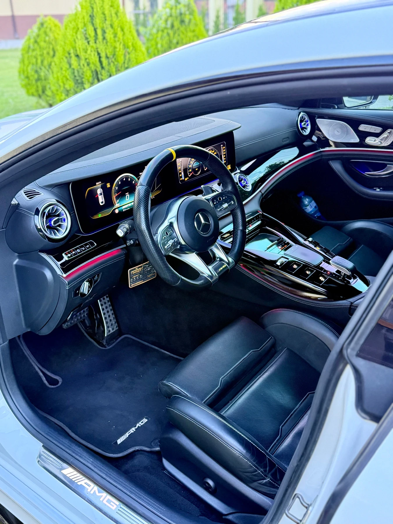 Mercedes-Benz AMG GT 4.3 AMG* 6.3 Optic* Burmester* Headup* Soft* Pano*, снимка 9 - Автомобили и джипове - 55125199