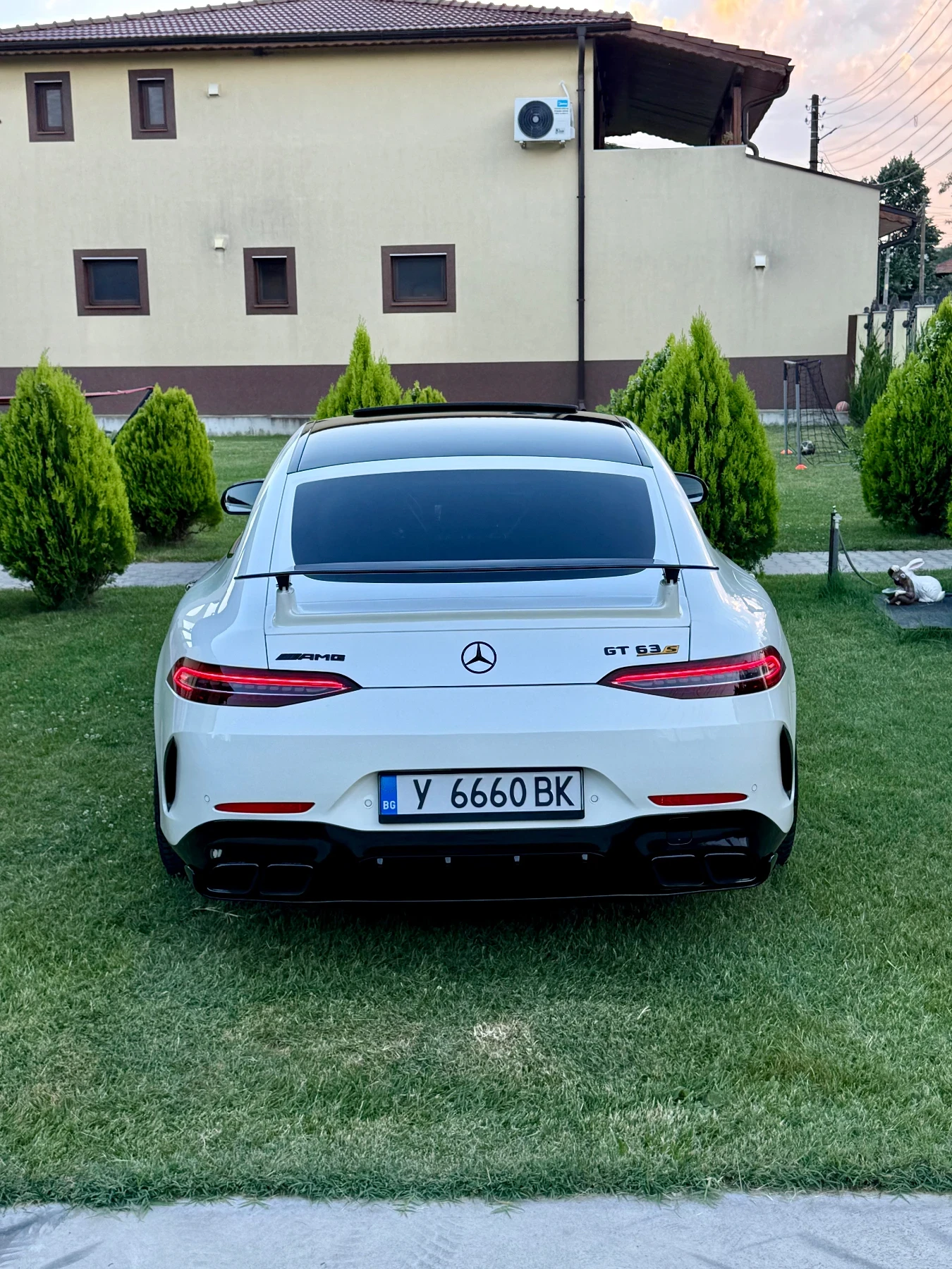 Mercedes-Benz AMG GT 4.3 AMG* 6.3 Optic* Burmester* Headup* Soft* Pano*, снимка 5 - Автомобили и джипове - 55125199