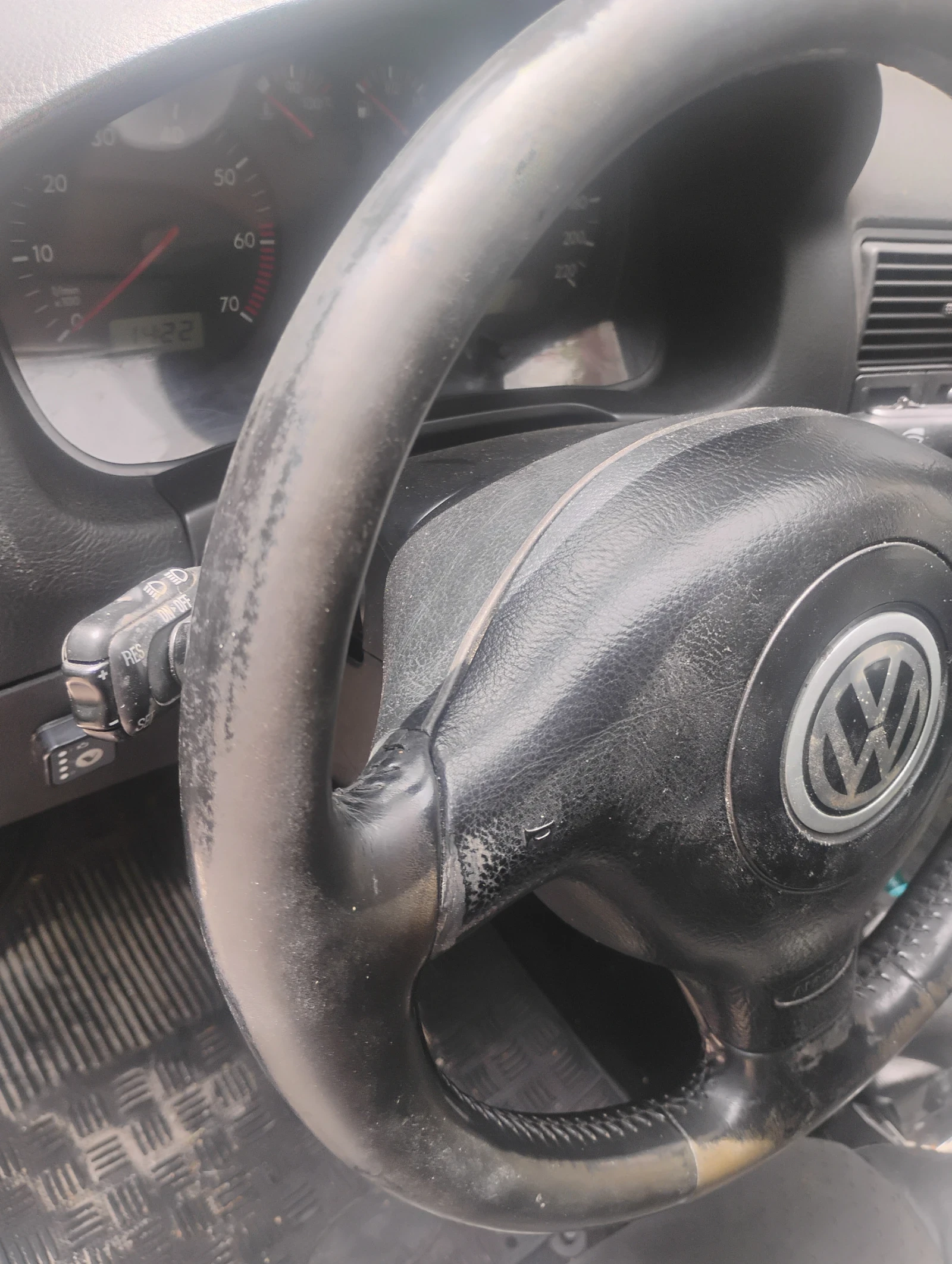 VW Golf, снимка 5 - Автомобили и джипове - 55427979