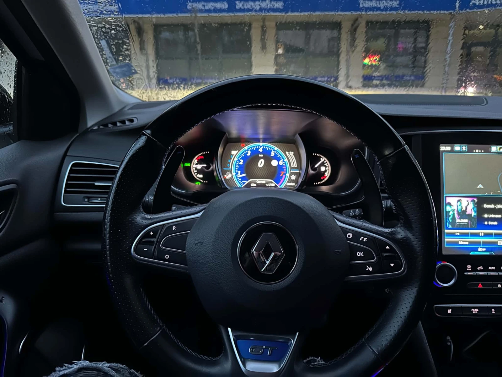 Renault Megane GT 1.6 EDC 205 4Control BOSE, снимка 7 - Автомобили и джипове - 56213043