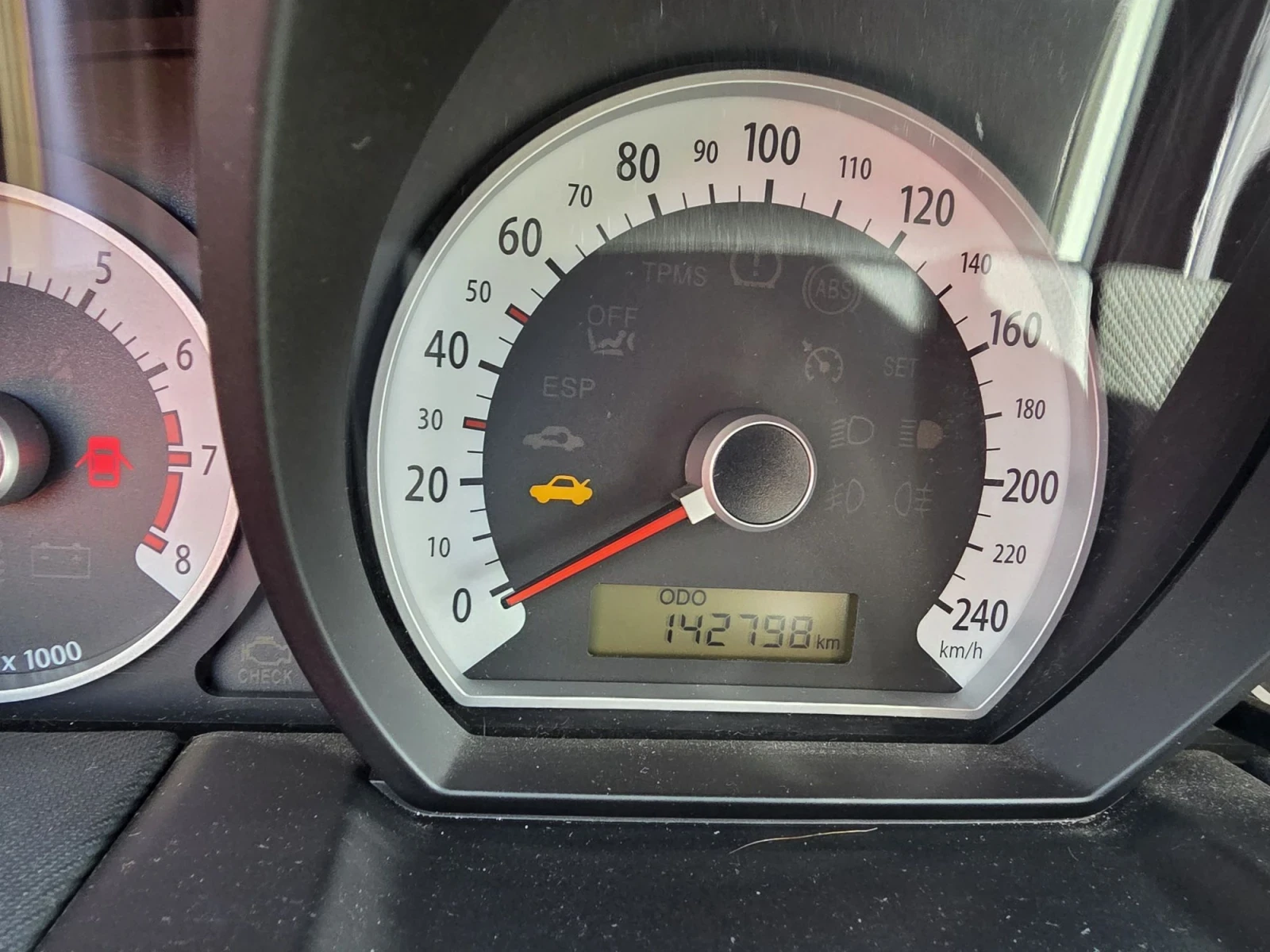 Kia Ceed 1.6 16V, снимка 15 - Автомобили и джипове - 56644736