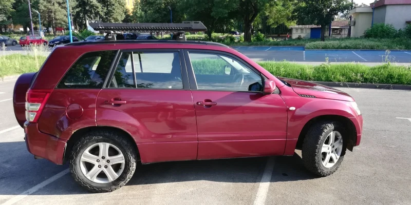 Suzuki Grand vitara, снимка 2 - Автомобили и джипове - 47884910