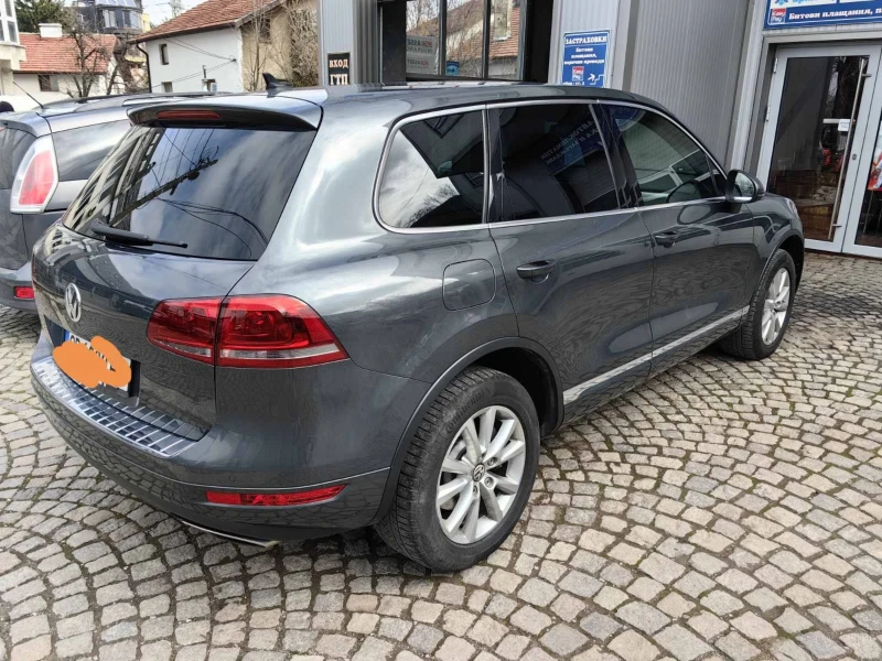 VW Touareg, снимка 4 - Автомобили и джипове - 48072009