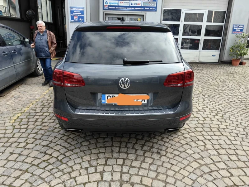 VW Touareg, снимка 3 - Автомобили и джипове - 48072009