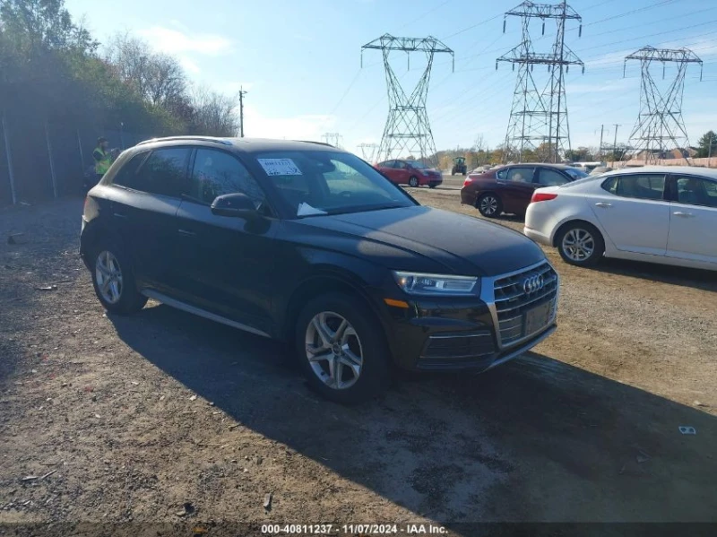 Audi Q5 2.0L I-4 DI, DOHC, VVT, TURBO, 252HP All Wheel Dri, снимка 1 - Автомобили и джипове - 48359211