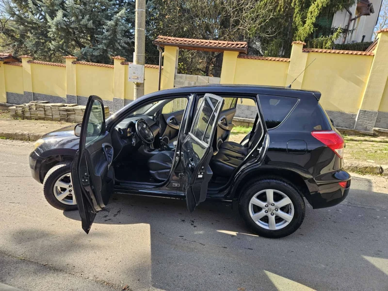 Toyota Rav4 4х4, снимка 9 - Автомобили и джипове - 52746103