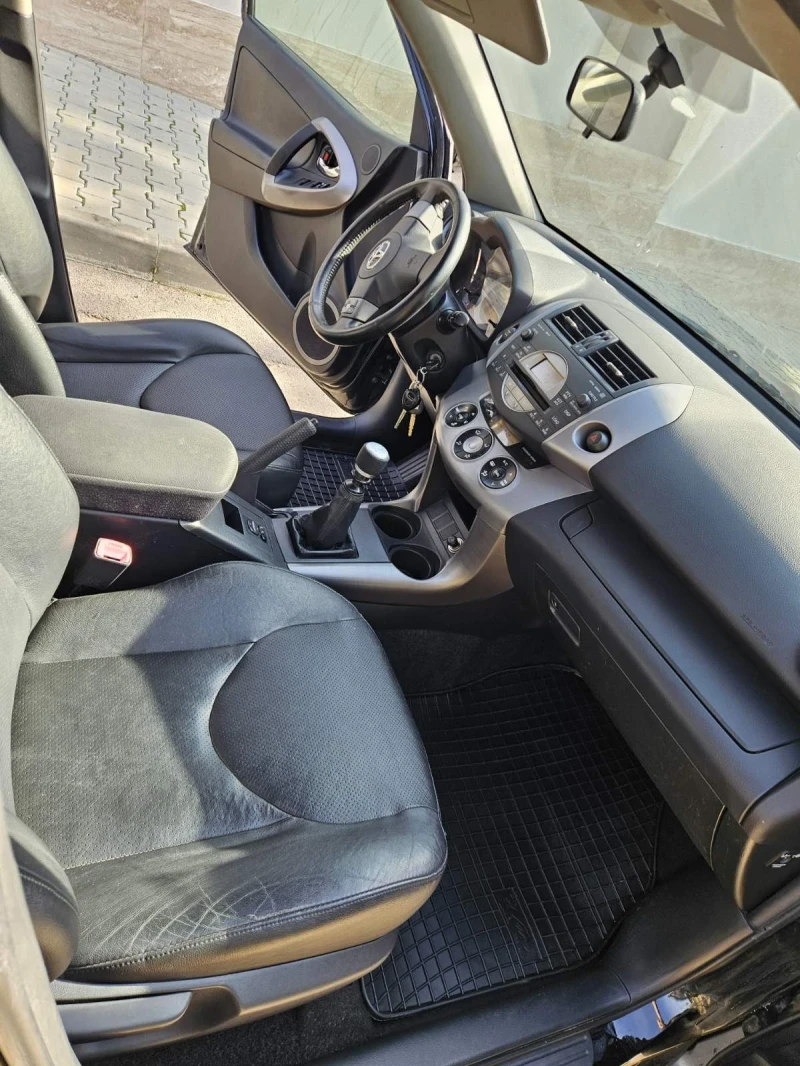 Toyota Rav4 4х4, снимка 13 - Автомобили и джипове - 52746103