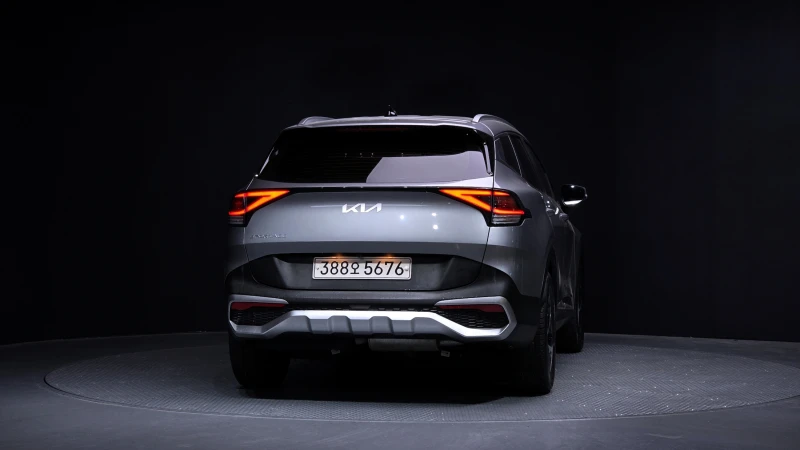 Kia Sportage 2.0 CRDI / АВТОМАТИК / СЕРВИЗНА ИСТОРИЯ !!!, снимка 4 - Автомобили и джипове - 53417777