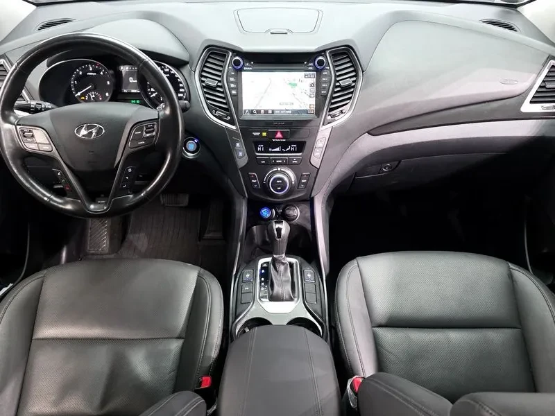 Hyundai Santa fe Diesel 2.0 2Wd Premium, снимка 14 - Автомобили и джипове - 55895716