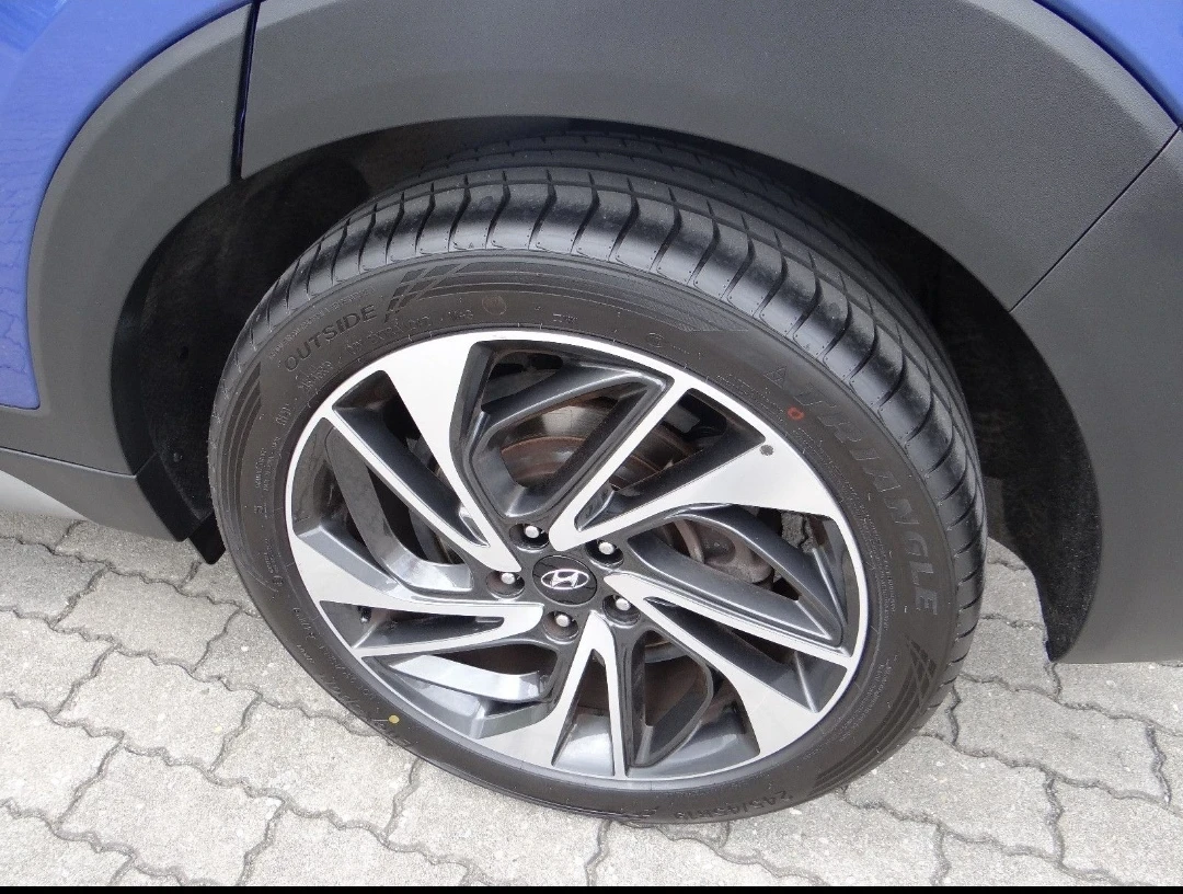 Hyundai Tucson Tucson* Premium* Панорама* 4WD* 75хил км.* FULL Ек - изображение 7