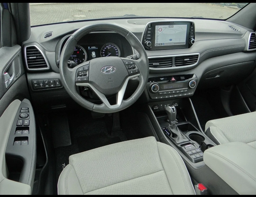Hyundai Tucson Tucson* Premium* Панорама* 4WD* 75хил км.* FULL Ек - изображение 2