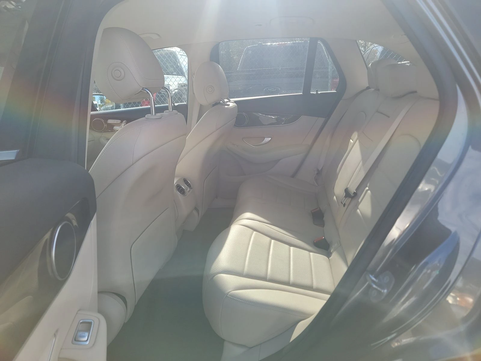 Mercedes-Benz GLC 300 4MATIC* ПОДГРЕВ* 360КАМЕРА* LANE* ASSIST* , снимка 13 - Автомобили и джипове - 53727615