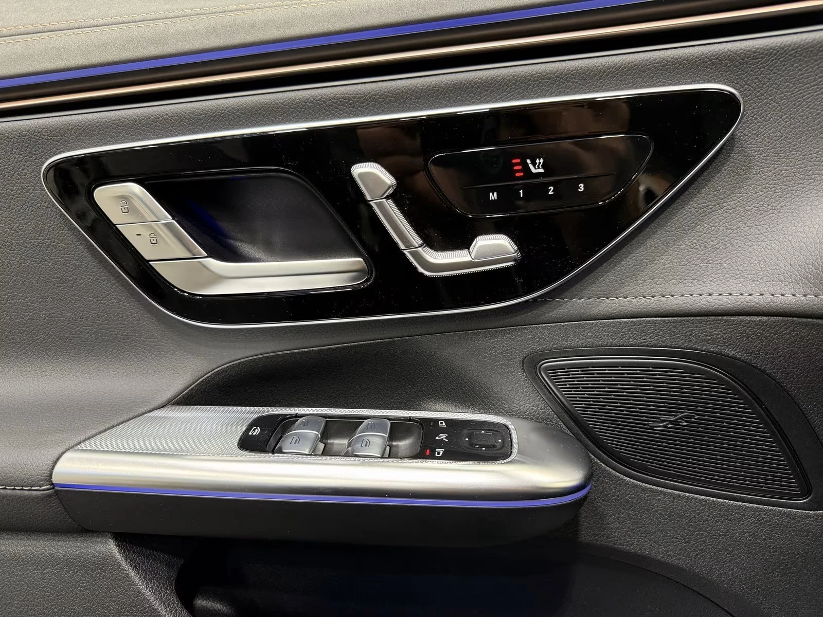 Mercedes-Benz EQE 300 ELECTRIC ADVANCED PLUS, снимка 10 - Автомобили и джипове - 53894201