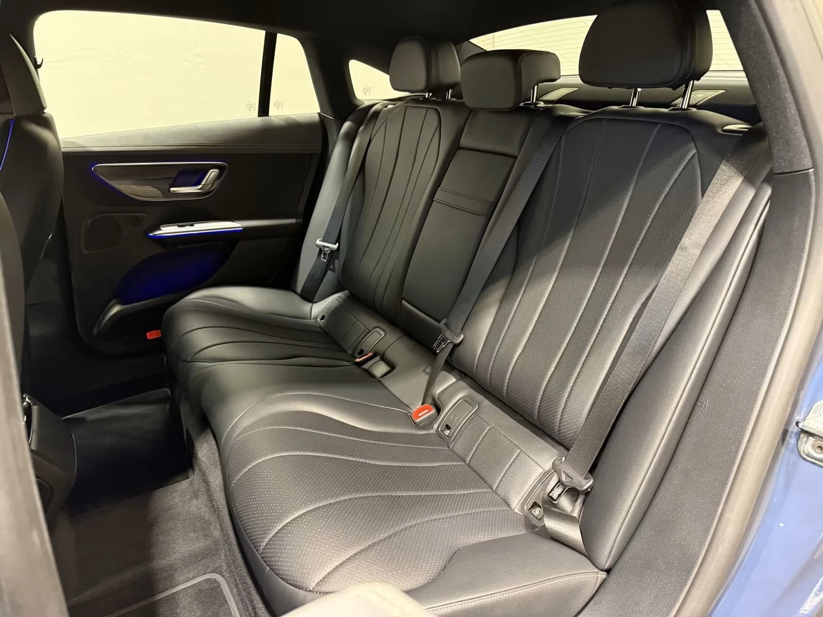 Mercedes-Benz EQE 300 ELECTRIC ADVANCED PLUS, снимка 14 - Автомобили и джипове - 53894201