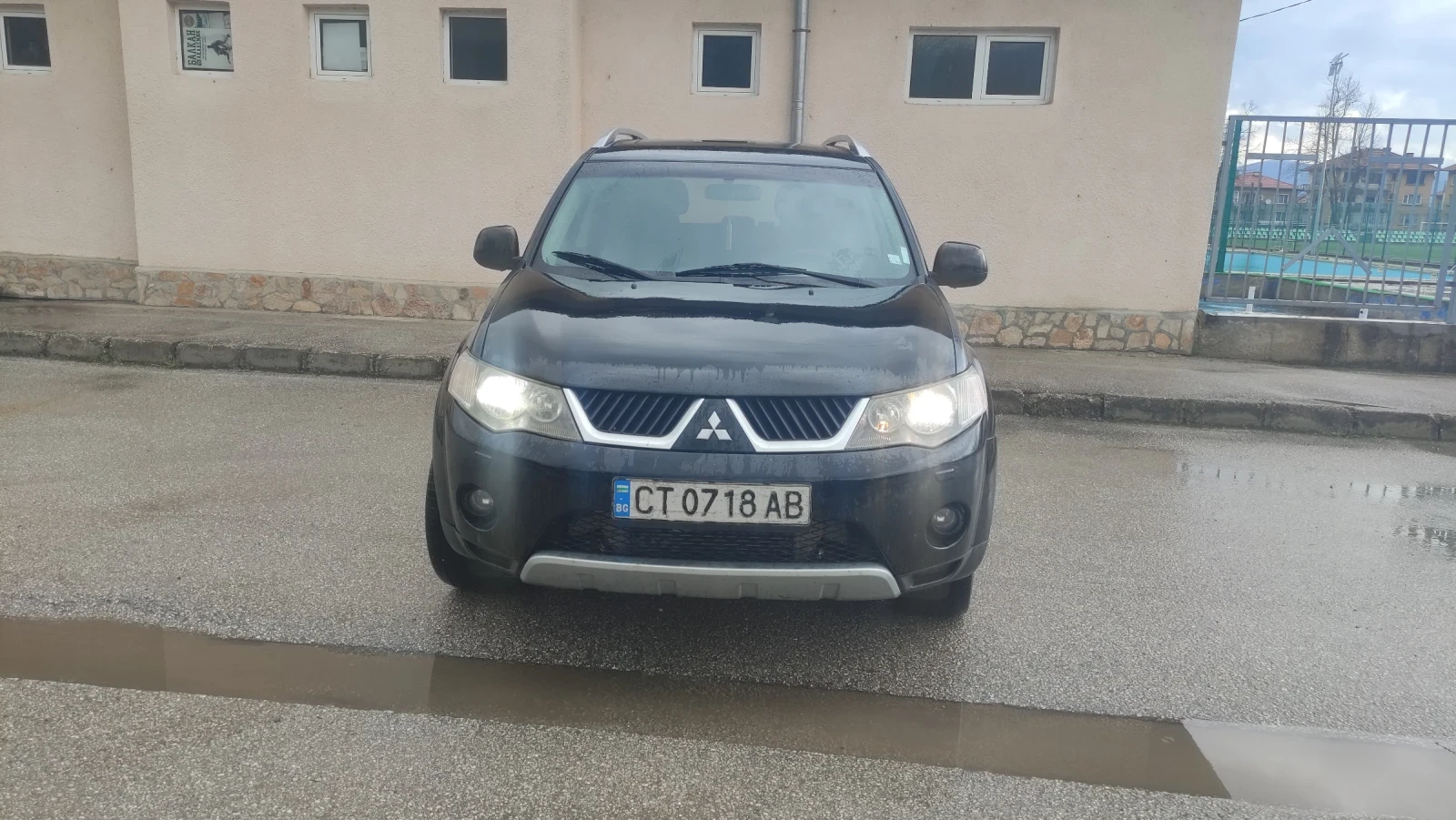 Mitsubishi Outlander, снимка 3 - Автомобили и джипове - 54091219