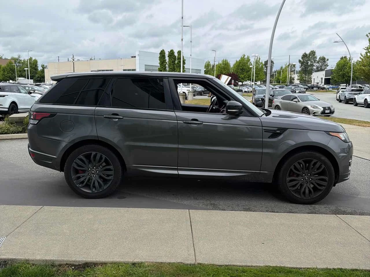 Land Rover Range Rover Sport * V6 HST LE * DIGITAL * 2 КЛЮЧА * ПАНОРАМА, снимка 3 - Автомобили и джипове - 54551736