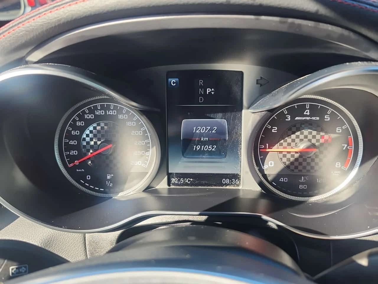 Mercedes-Benz GLC 43 AMG ДИСТРОНИК * PANO * ПОДГРЕВИ * CARFAX, снимка 9 - Автомобили и джипове - 55094286