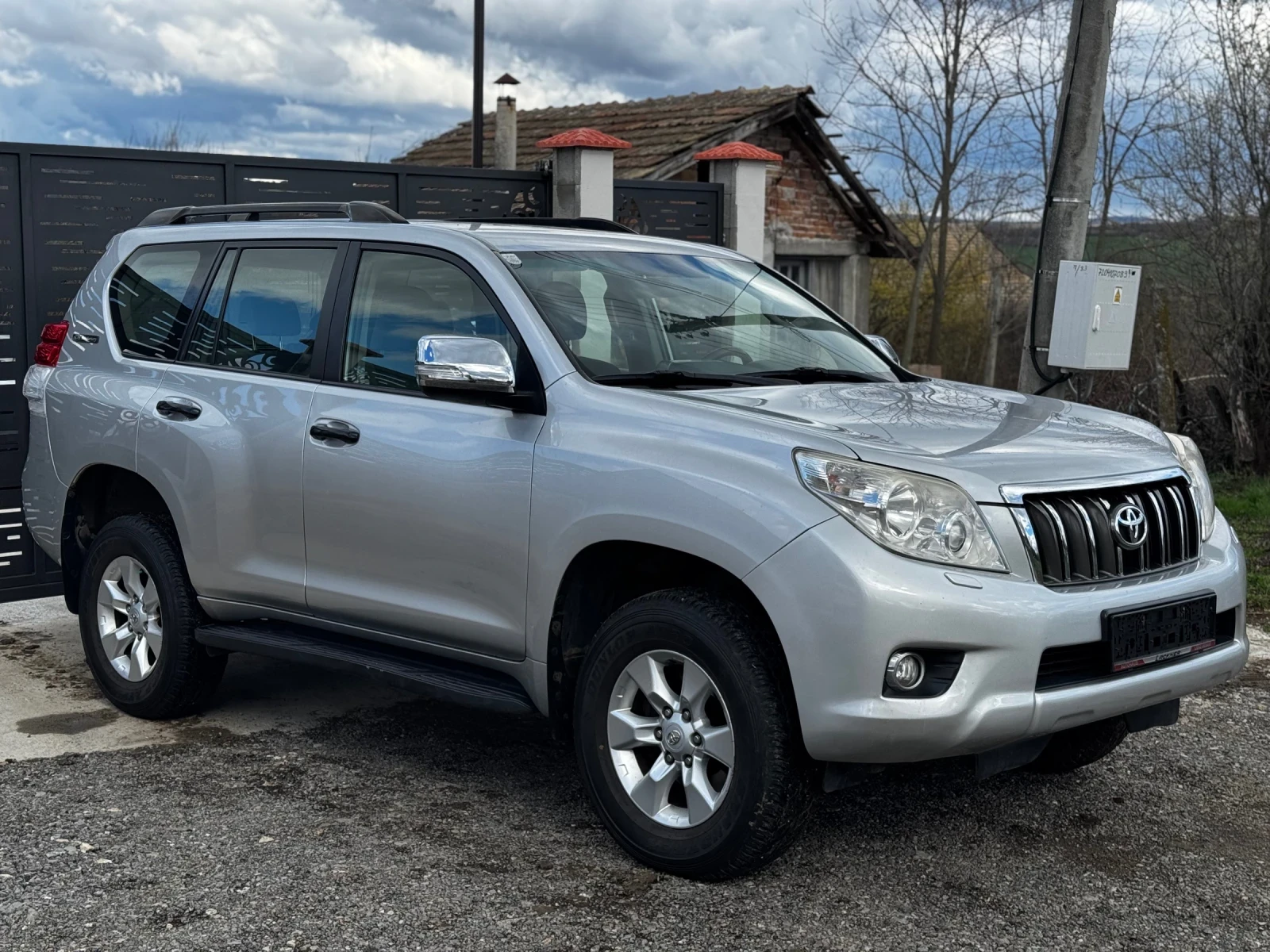 Toyota Land cruiser 3.0D4-d* 190к.с.* Автомат, снимка 8 - Автомобили и джипове - 55109923