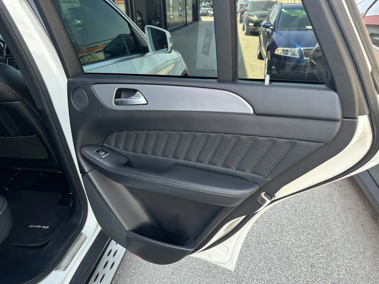 Mercedes-Benz GLE 350 cdi 9Gtronik /LED/Camera/KEYLESS/Panorаm/165000km , снимка 15 - Автомобили и джипове - 55827798