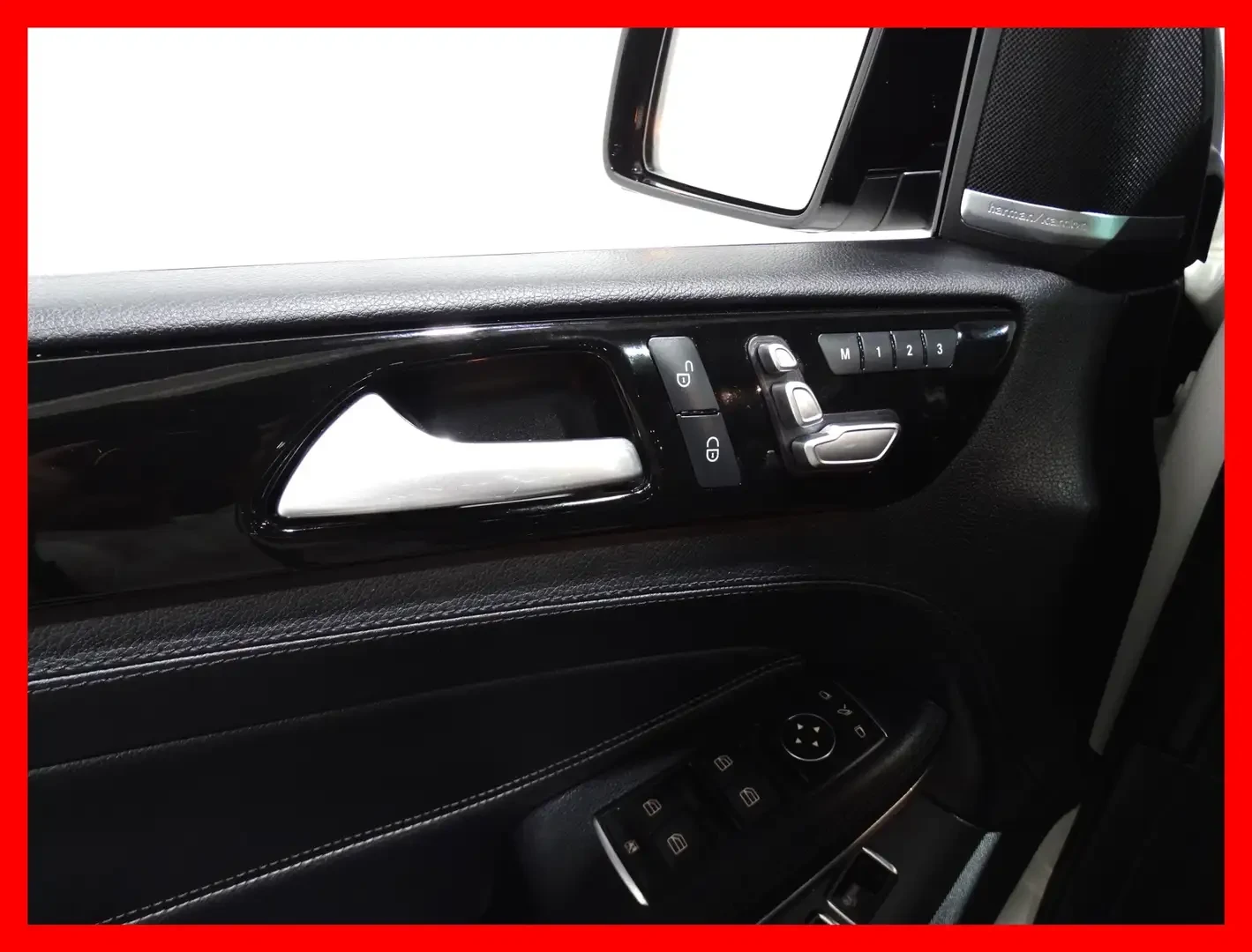 Mercedes-Benz GLS 500 AMG* 4matic* Harmon Kardon* massage* pano* обдух* , снимка 13 - Автомобили и джипове - 55950335