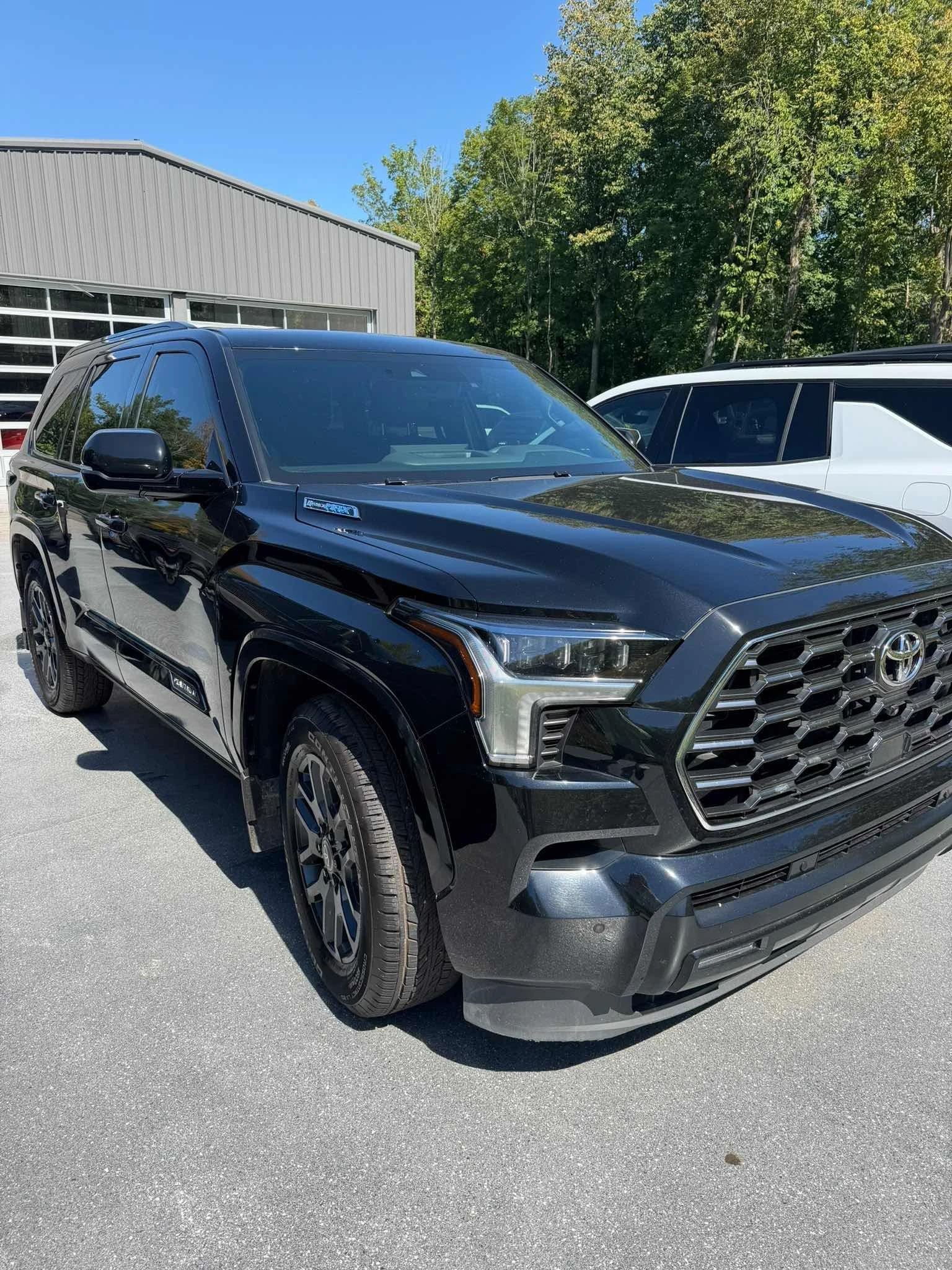 Toyota Sequoia Platinum * CARFAX * БЕЗ ПЪРВОНАЧАЛНА ВНОСКА, снимка 5 - Автомобили и джипове - 56056751