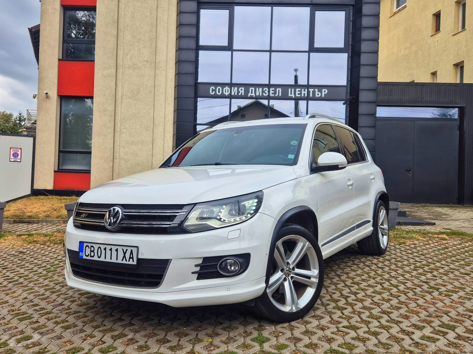 VW Tiguan 2.0 TDI R line