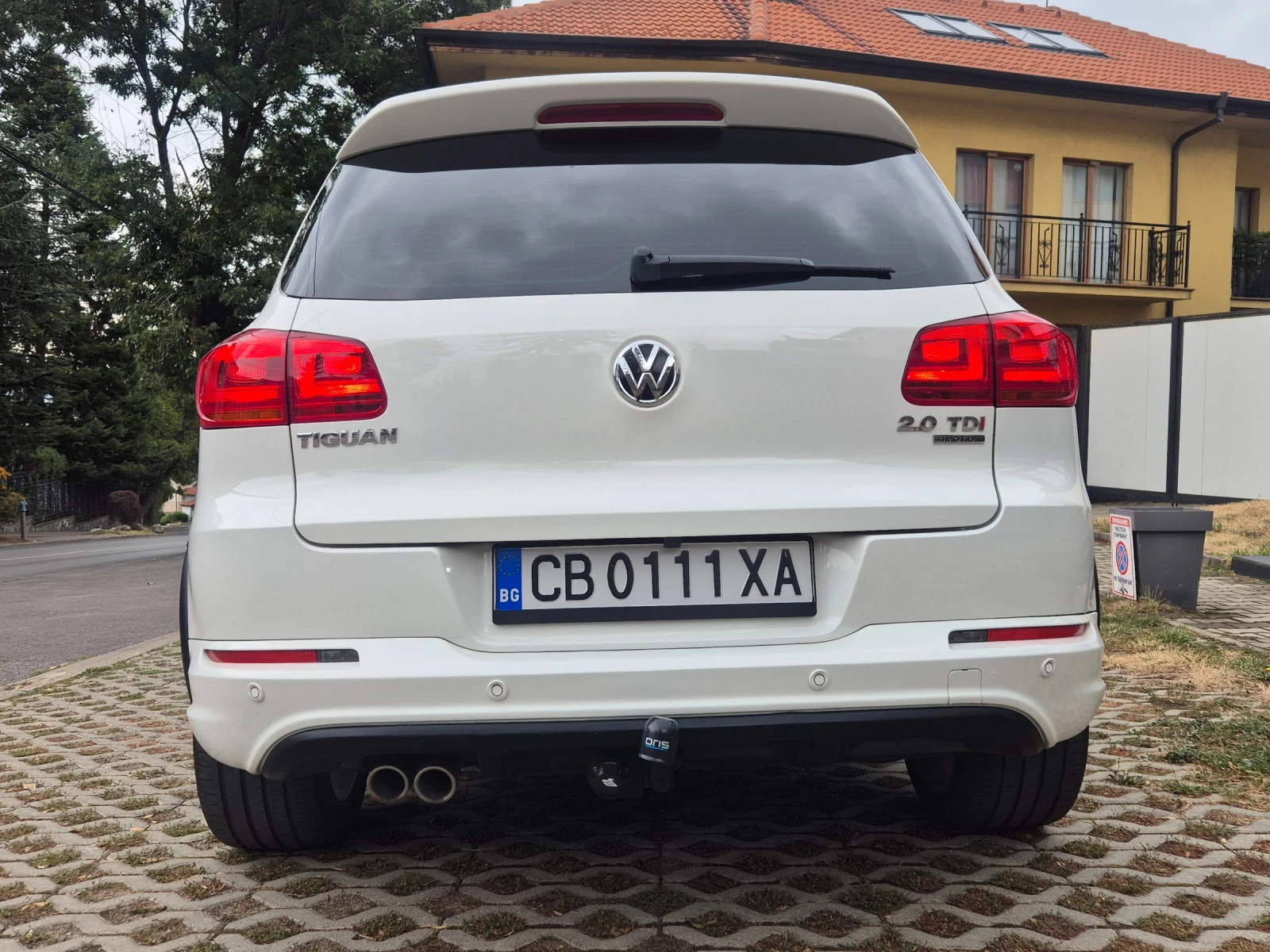 VW Tiguan 2.0 TDI R line, снимка 4 - Автомобили и джипове - 56235763