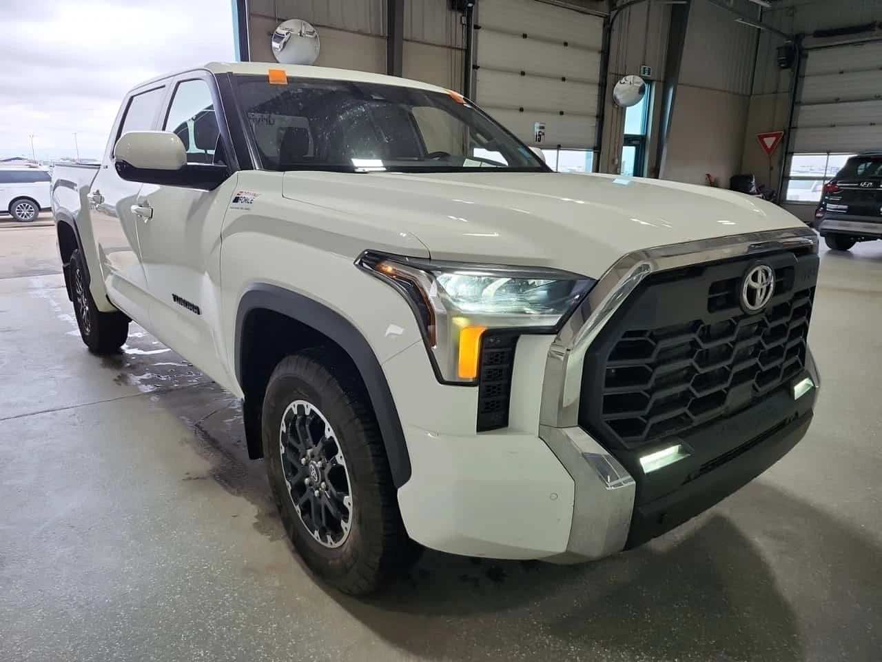 Toyota Tundra * SR CREW CAB SHORT BED * ������� *  | Mobile.bg � ����������� 2
