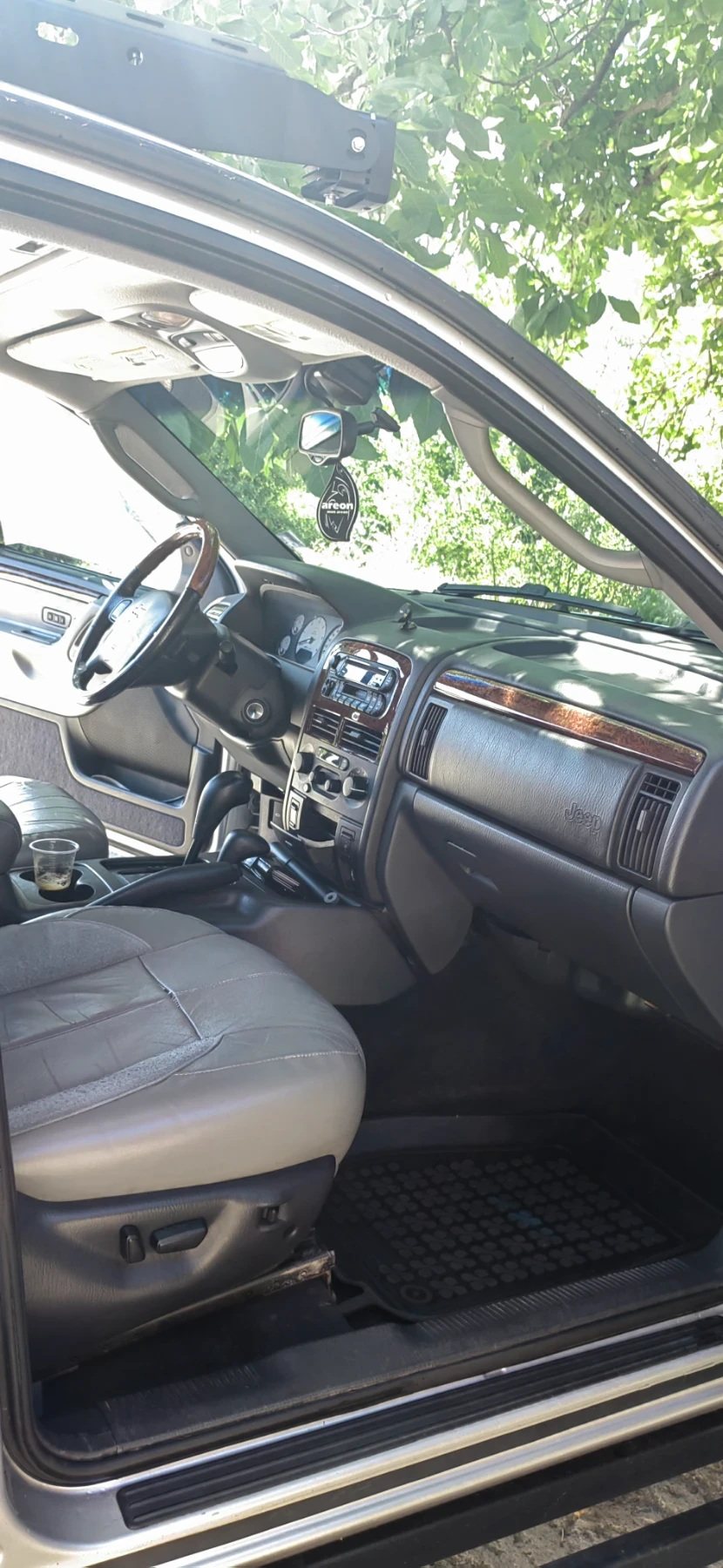 Jeep Grand cherokee, снимка 10 - Автомобили и джипове - 56606440