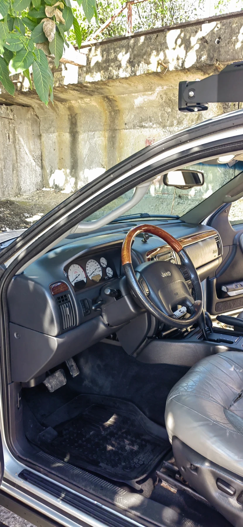 Jeep Grand cherokee, снимка 9 - Автомобили и джипове - 56606440