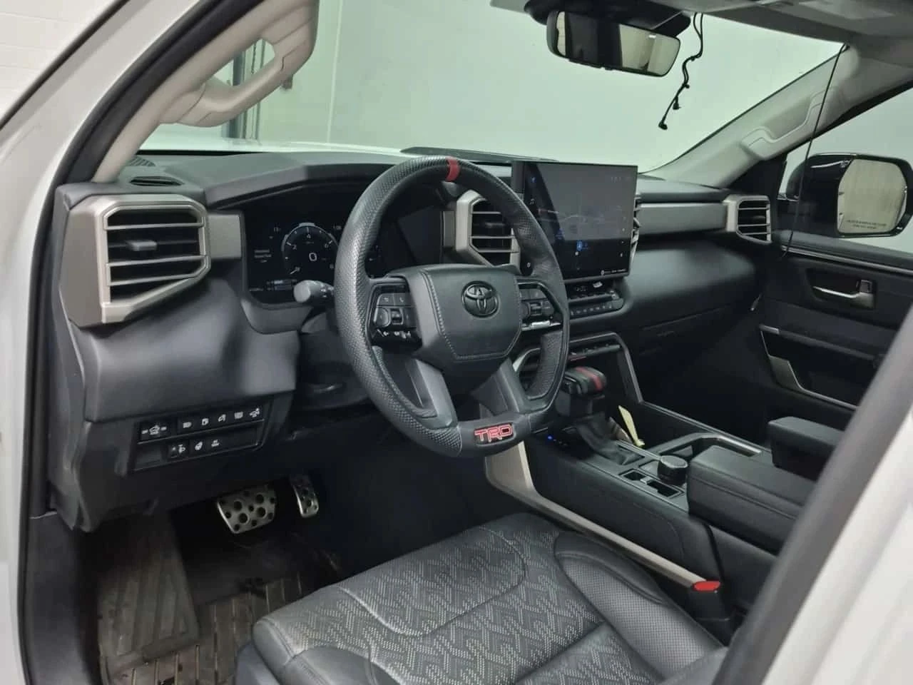 Toyota Tundra, снимка 11 - Автомобили и джипове - 56685754