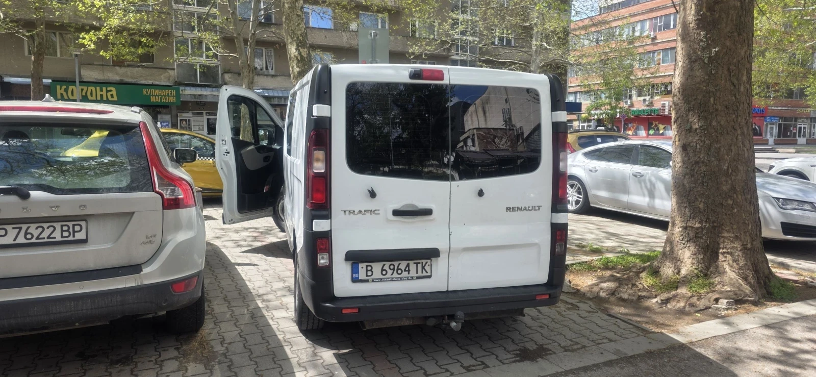Renault Trafic, снимка 5 - Бусове и автобуси - 54425078