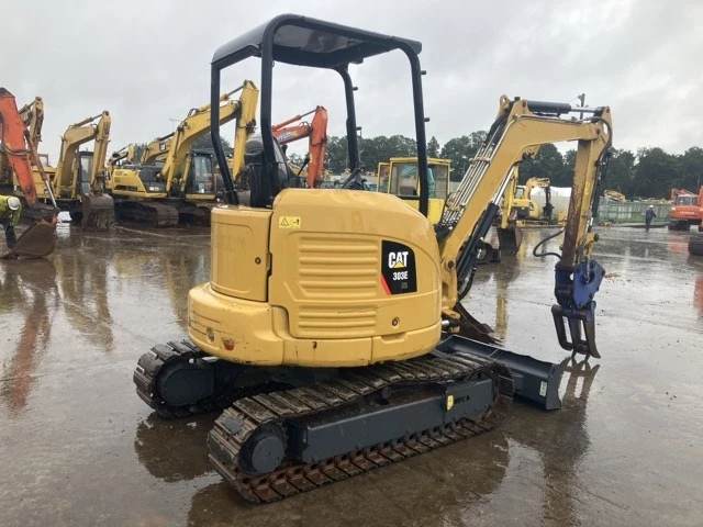 Багер Cat 303ECR * ХИДРАВЛИЧНА ЩИПКА * ОЧАКВАН 29.01.2027!!!, снимка 4 - Индустриална техника - 56182338
