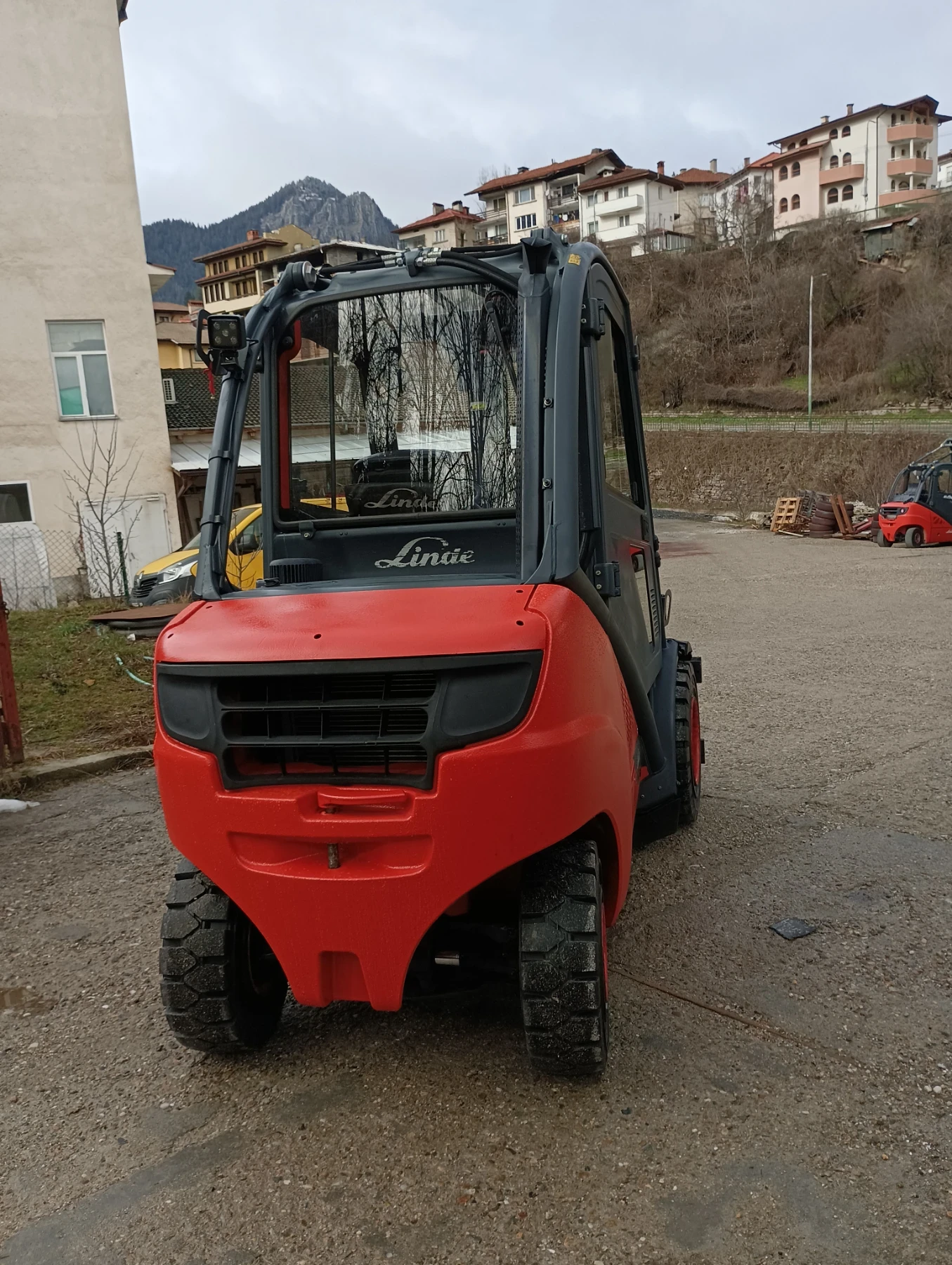 ������� Linde �������� ����� �35 ��� ���� �������� | Mobile.bg � ����������� 12