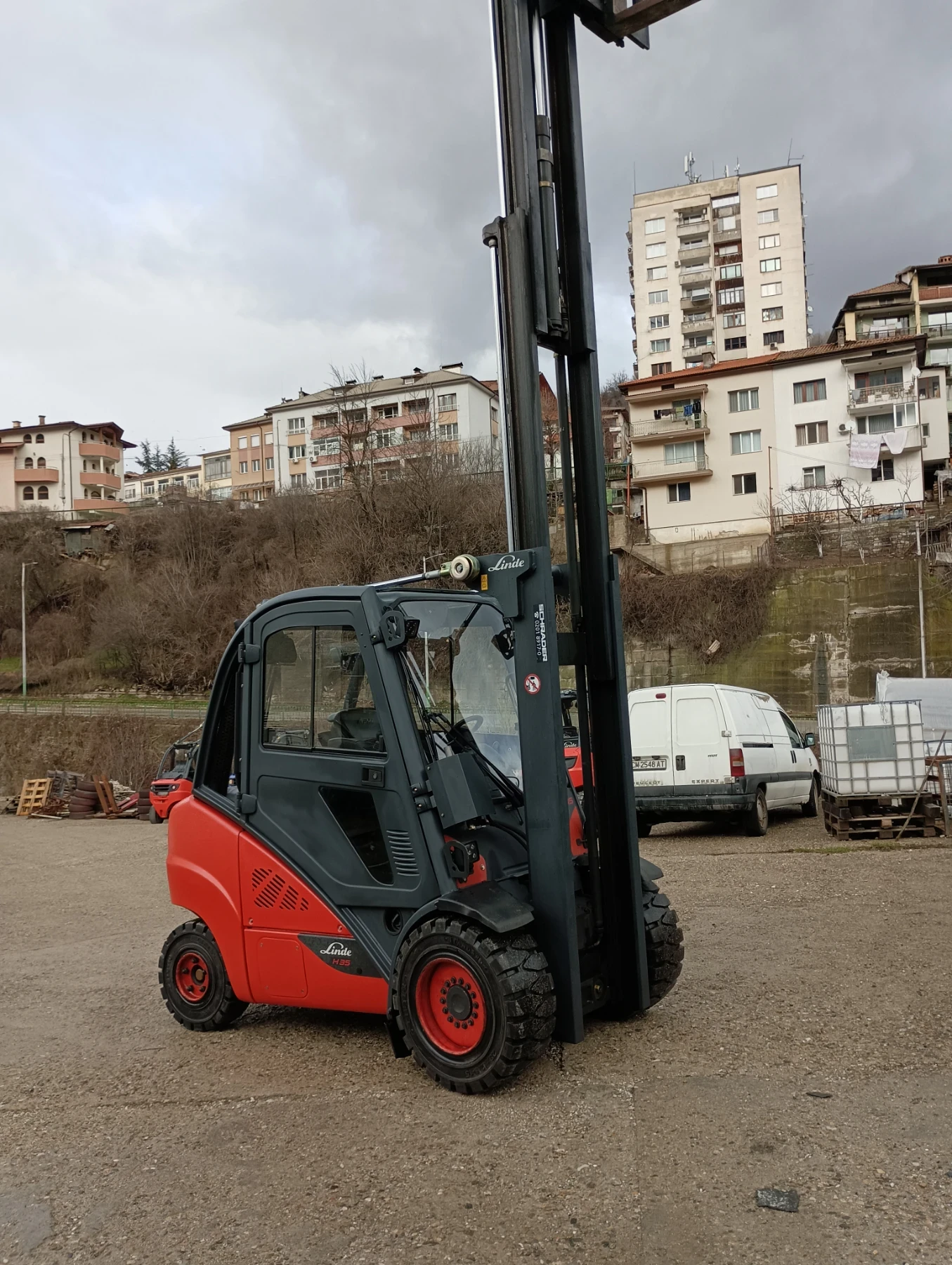 ������� Linde �������� ����� �35 ��� ���� �������� | Mobile.bg � ����������� 2