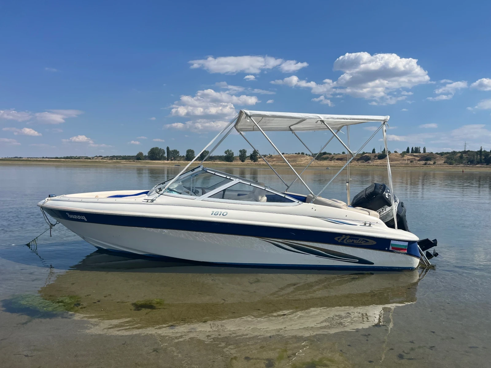 Моторна яхта Nordic 1810 sport, снимка 4 - Воден транспорт - 55773623