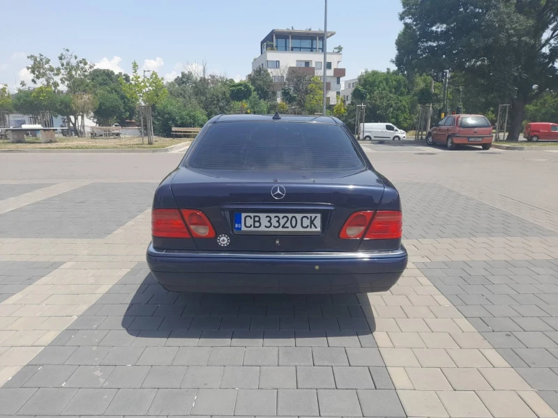 Mercedes-Benz E 200 W210, снимка 4 - Автомобили и джипове - 47231666