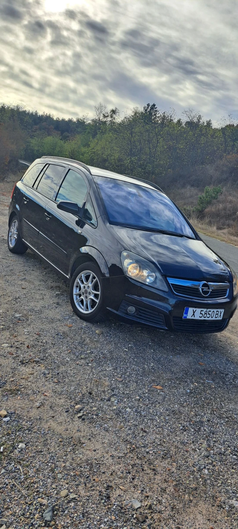 Opel Zafira 1, 8, снимка 9 - Автомобили и джипове - 47508593