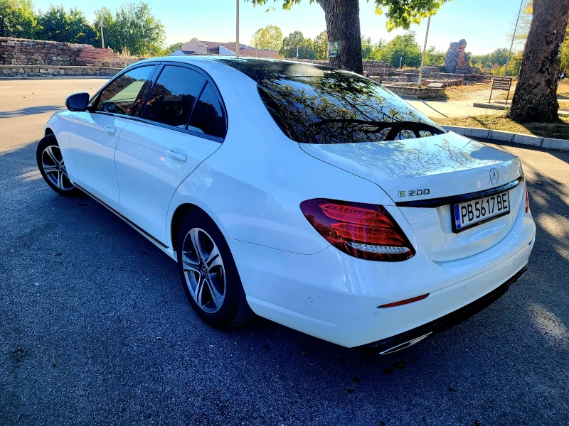 Mercedes-Benz E 200 Avantgarde, 9G-Tronic, снимка 5 - Автомобили и джипове - 47655918