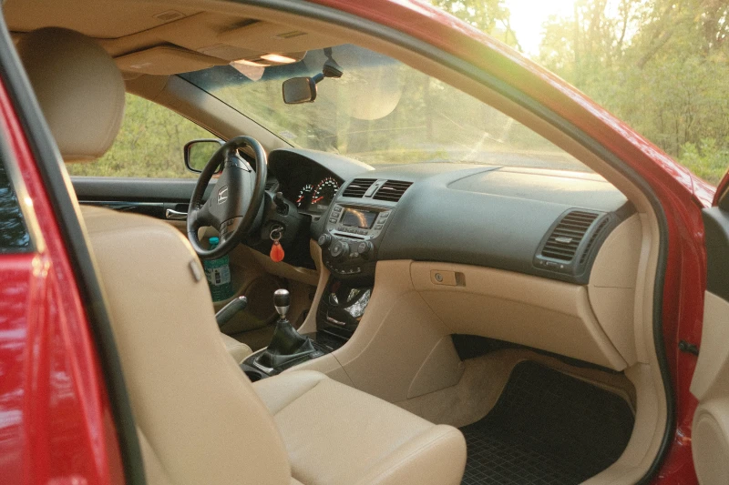 Honda Accord, снимка 9 - Автомобили и джипове - 50855211