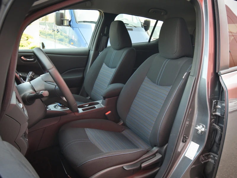 Nissan Leaf  Acenta PLUS 40kW, снимка 7 - Автомобили и джипове - 50615842