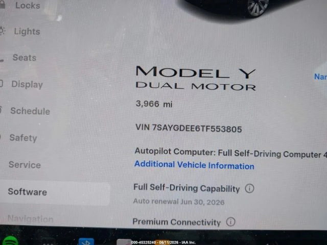 Tesla Model Y LONG RANGE* DUAL MOTOR* PREMIUM* КОЖА* ПОДГРЕВ* ПА, снимка 14 - Автомобили и джипове - 55441428