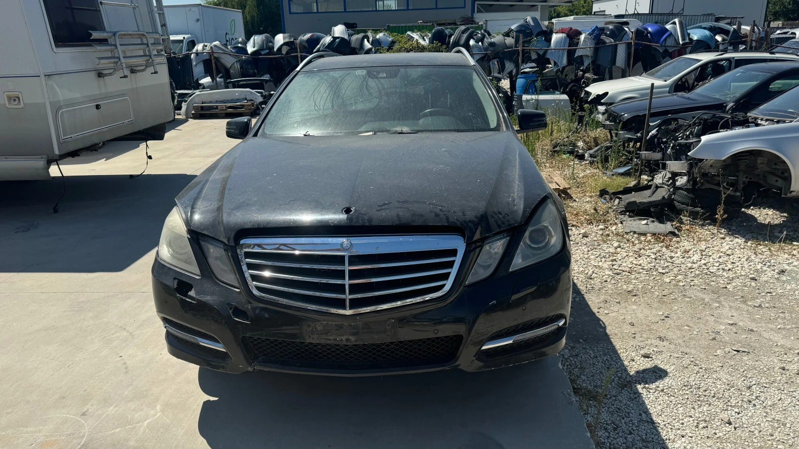 Mercedes-Benz E 220 Mercedes-Benz E 220 CDI BLUEEFFICIENCY AVANTGARDE , снимка 1