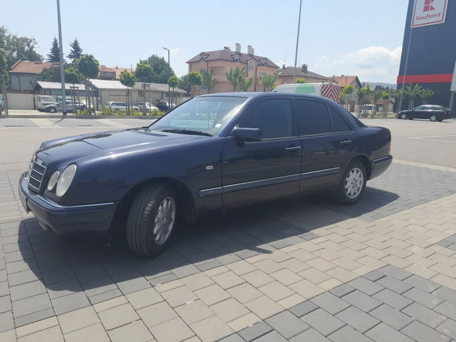 Mercedes-Benz E 200 W210 - изображение 6