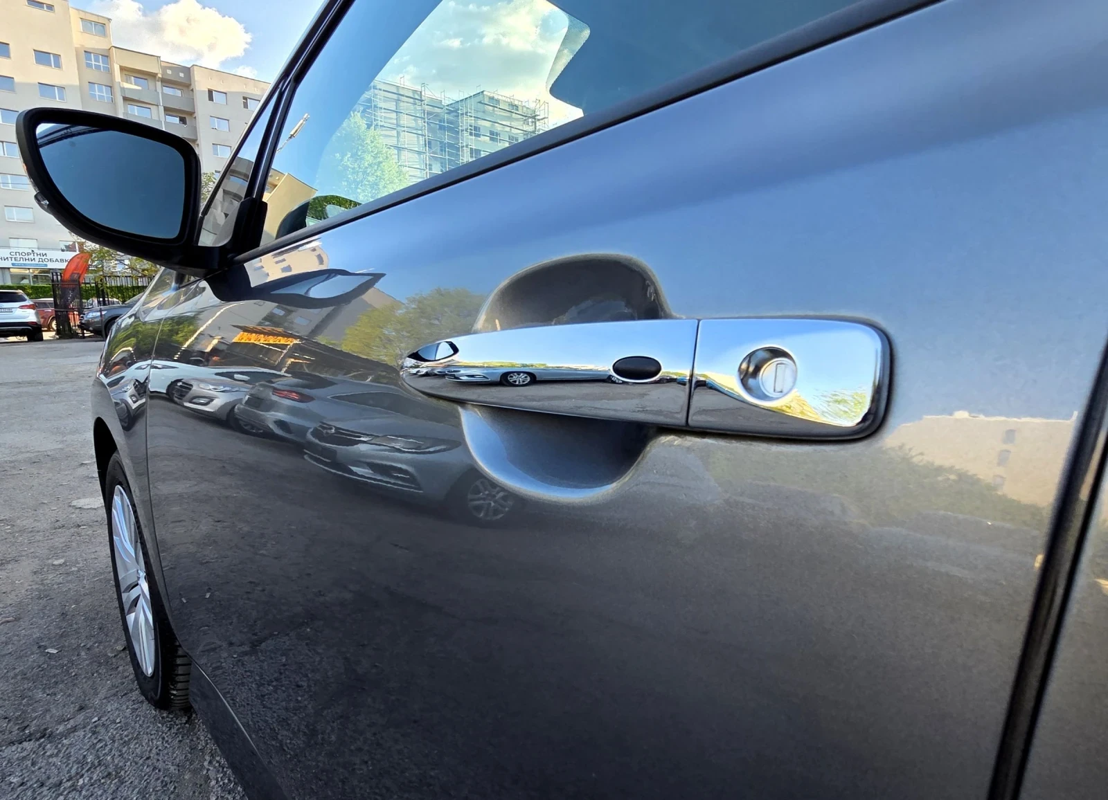 Nissan Leaf  12.2022/9хилKM - изображение 6