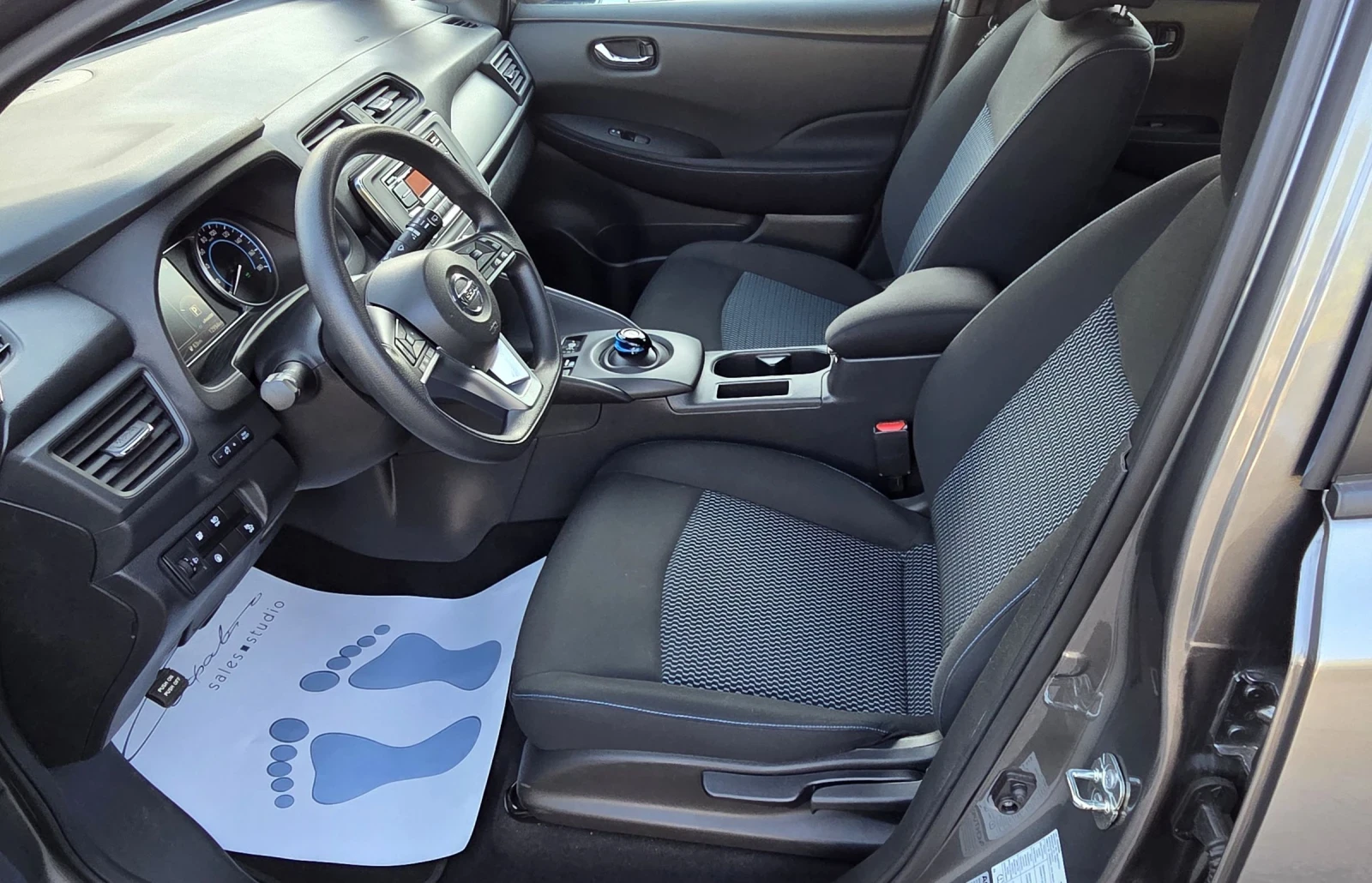 Nissan Leaf  12.2022/9хилKM - изображение 8