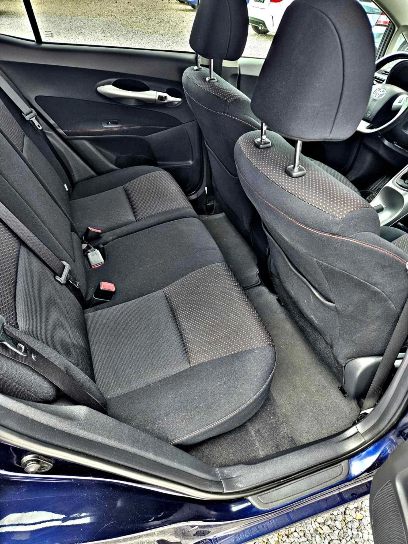 Toyota Auris 1.8 бенз.147 кс - изображение 8