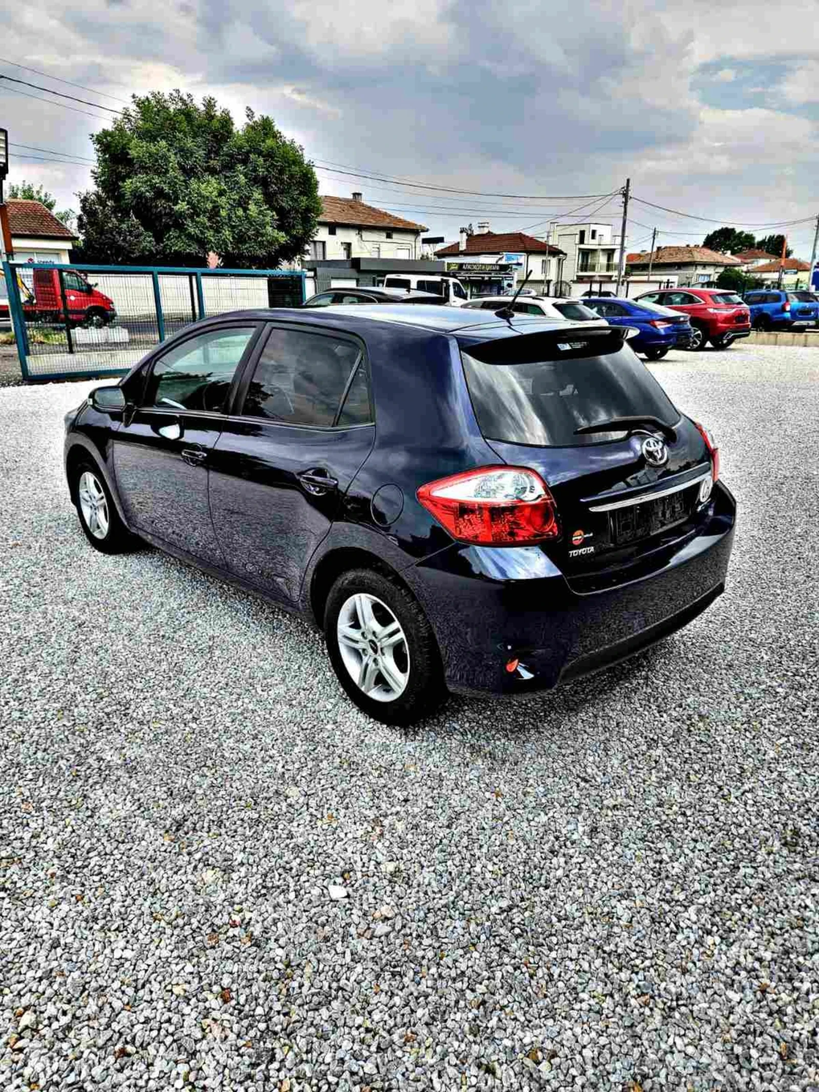 Toyota Auris 1.8 бенз.147 кс - изображение 5