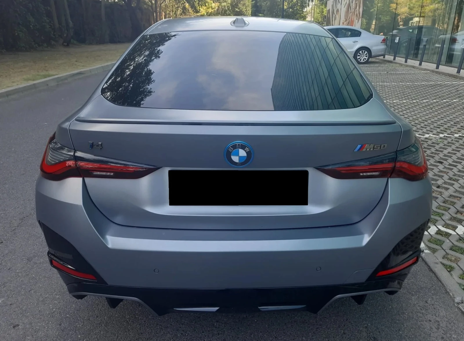 BMW i4 M50 xDrive - изображение 6